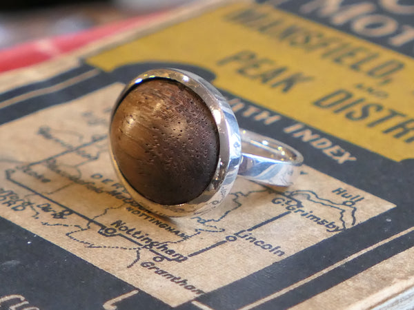 New Old Stock Oval Silver Plated Ring with Rosewood